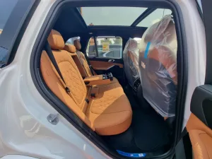 2025 بي أم دابليو اكس - 5 XDrive40i