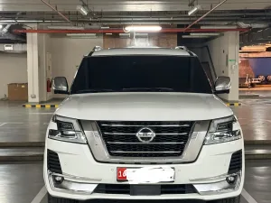 2022 Nissan Patrol LE Platinum city