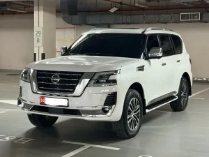 2022 Nissan Patrol LE Platinum city
