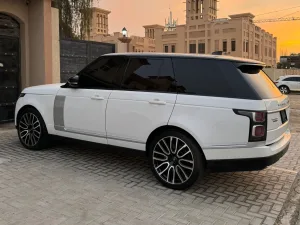 2017 لاند روفر رينج روفر HSE