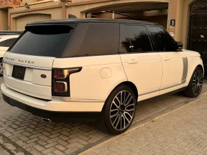 2017 لاند روفر رينج روفر HSE
