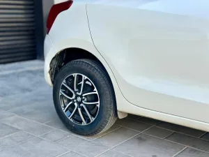 2023 Suzuki Swift SZ-5