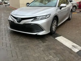 2019 Toyota Camry in Dubai used car