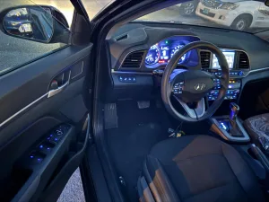 2020 هيونداي النترا Limited