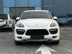 2013 Porsche Cayenne GTS