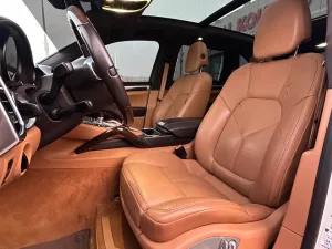 2013 Porsche Cayenne GTS