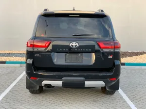 2023 Toyota Land Cruiser GR
