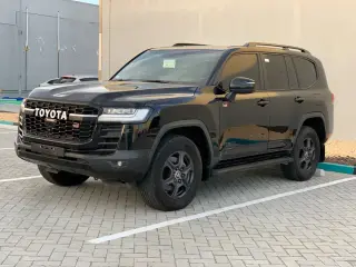 2023 Toyota Land Cruiser in Abu Dhabi used car