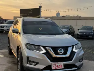 2019 Nissan Rogue في Sharjah سيارة مستعملة