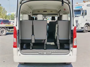 2025 تويوتا هياس Commuter GL