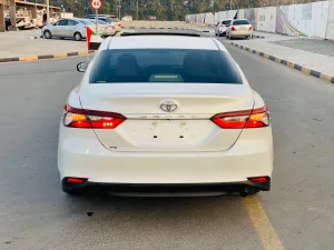 2023 تويوتا كامري GLX