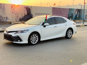 2023 تويوتا كامري GLX