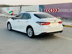 2023 تويوتا كامري GLX