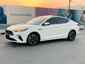 2023 JAC J7