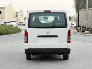 2012 تويوتا هياس standard