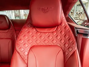 2021 بنتلي كونتيننتال GT V8