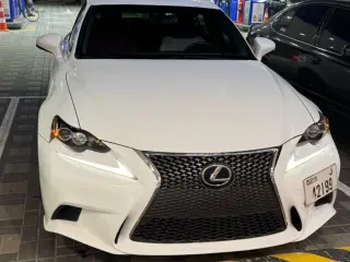 2012 Lexus IS في Dubai سيارة مستعملة