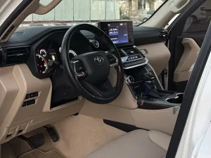 2024 Toyota Land Cruiser GXR