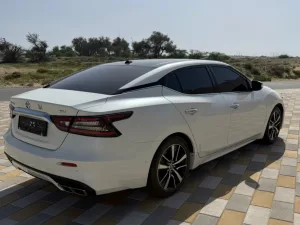 2022 Nissan Maxima SV
