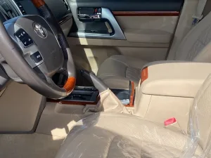 2015 تويوتا لاند كروزر GXR GT