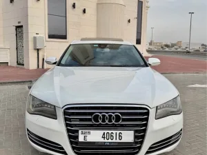 2011 اودي آي ٨ L