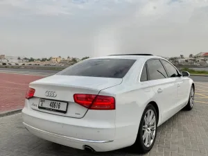 2011 اودي آي ٨ L