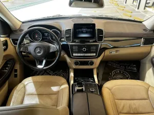 2017 مرسيدس-بنز GLS - جي ال اس GLS 550 4MATIC