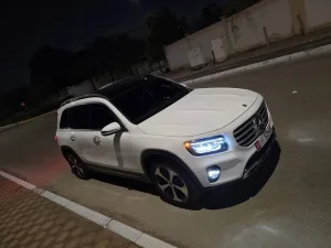 2025 Mercedes-Benz GLB GLB200