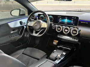 2020 مرسيدس-بنز الفئة - A A220 Sedan