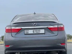 2013 لكزس ES - اي اس ES300h