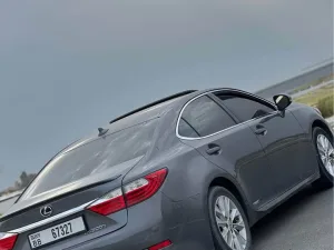 2013 لكزس ES - اي اس ES300h