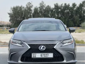 2013 لكزس ES - اي اس ES300h