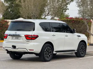 2013 نيسان باترول LE T2