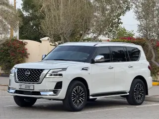 2013 Nissan Patrol in Dubai used car