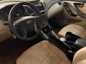 2016 هيونداي النترا Limited