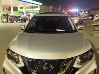 2016 Nissan Rogue in Sharjah used car