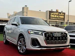 2025 اودي كيو٧ Prestige