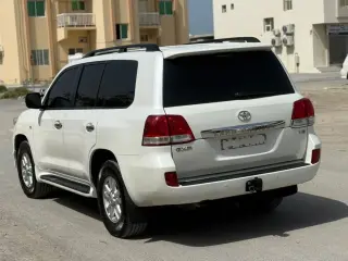 2008 Toyota Land Cruiser in Dubai used car