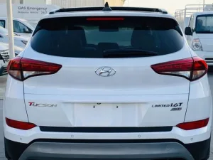2017 هيونداي توسان Limited
