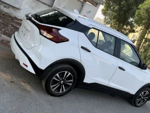 2022 نيسان كيكس SV