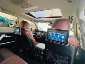 2020 تويوتا لاند كروزر VXR