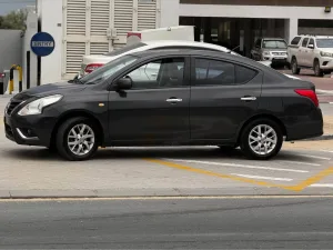 2016 نيسان صني SL