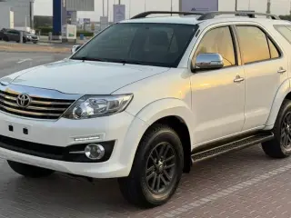 2015 Toyota Fortuner in Dubai used car