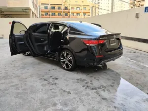 2022 نيسان سنترا SL