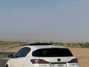 2012 لكزس سي تي ٢٠٠ اتش
