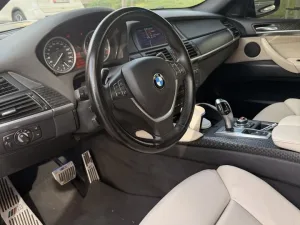 2013 BMW X6 M50i