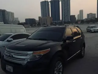2014 Ford Explorer في Dubai سيارة مستعملة