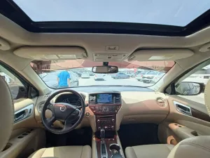 2017 Nissan Pathfinder SV