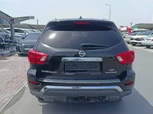 2017 Nissan Pathfinder SV