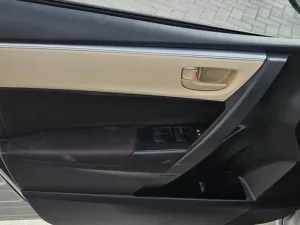 2016 تويوتا كورولا Hybrid LE